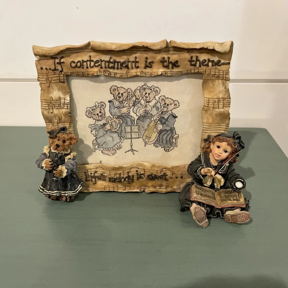 BOYDS DOLLSTONE PICTURE FRAME - LINDSEY W/ LOUISE...THE RECITAL